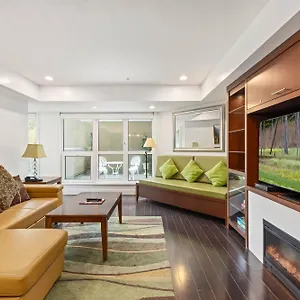 https://le-chamois-whistler.hotels-of-whistler.com