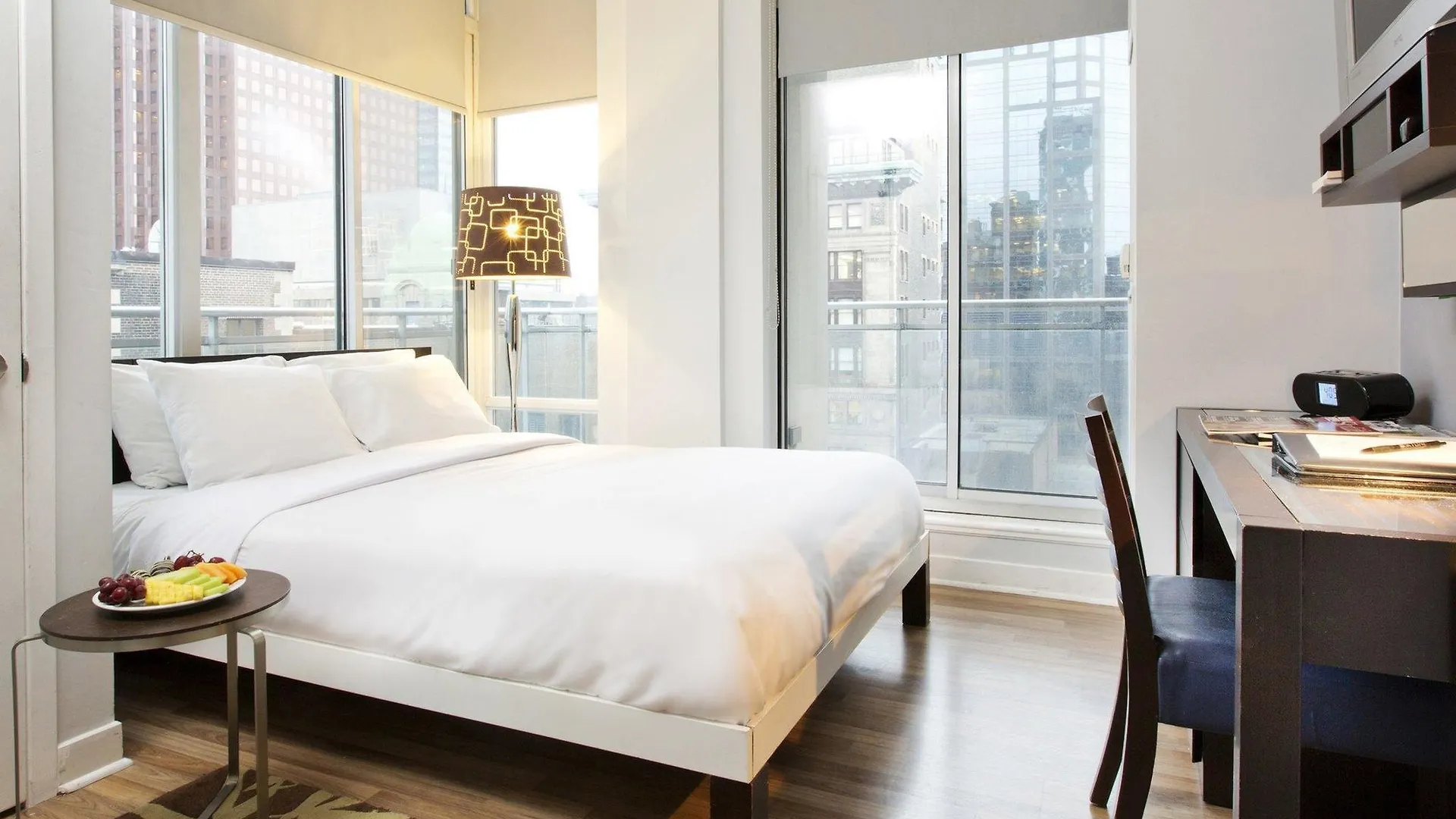 Executive Hotel Cosmopolitan Toronto 4*,